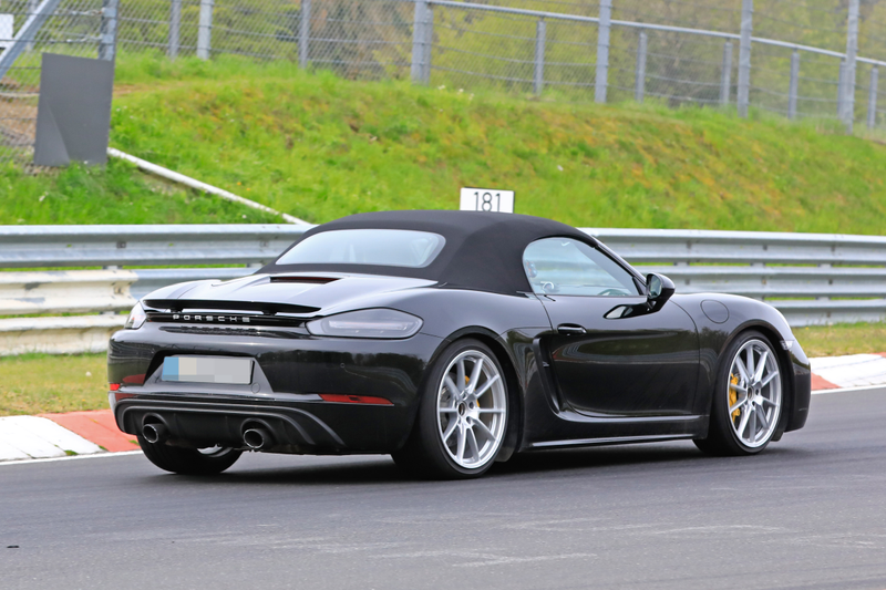 Illustration for article titled Six Cylinder Porsche 718 Boxster and Cayman Touring Models Spied Testing